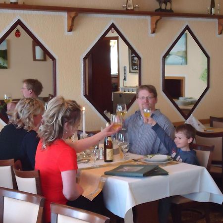 Hotel & Restaurant Beckmanns Winzerhaus Urbar  Kültér fotó